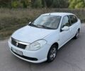 Белый Рено Симбол (Талия), объемом двигателя 1.4 л и пробегом 400 тыс. км за 2610 $, фото 1 на Automoto.ua