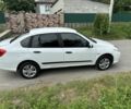 Белый Рено Симбол (Талия), объемом двигателя 1.1 л и пробегом 175 тыс. км за 3000 $, фото 3 на Automoto.ua