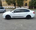 Белый Рено Симбол (Талия), объемом двигателя 1.4 л и пробегом 300 тыс. км за 4000 $, фото 5 на Automoto.ua