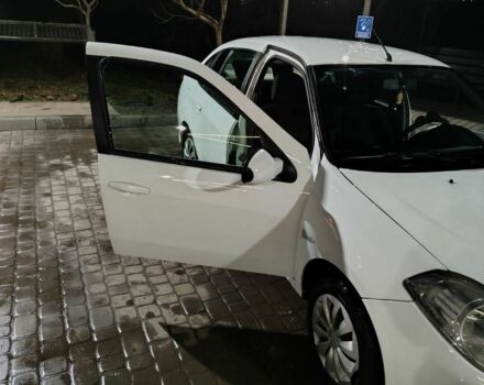 Білий Рено Сімбол (Талія), об'ємом двигуна 1.4 л та пробігом 145 тис. км за 4200 $, фото 4 на Automoto.ua