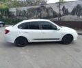 Белый Рено Симбол (Талия), объемом двигателя 1.4 л и пробегом 300 тыс. км за 4000 $, фото 1 на Automoto.ua
