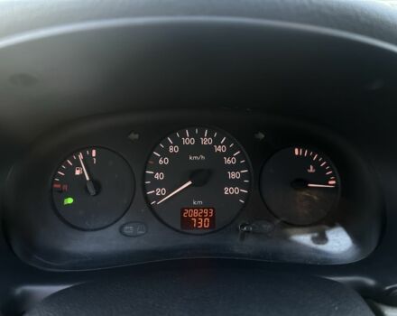 Червоний Рено Сімбол (Талія), об'ємом двигуна 1.4 л та пробігом 208 тис. км за 2650 $, фото 16 на Automoto.ua