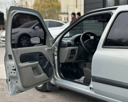Рено Симбол (Талия) 2003 в Львове на Automoto.ua Серый Рено Симбол (Талия), объемом двигателя 1.4 л и пробегом 239 тыс. км за 4100 $, фото 10 на Automoto.ua