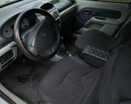 Серый Рено Симбол (Талия), объемом двигателя 1.4 л и пробегом 150 тыс. км за 3000 $, фото 15 на Automoto.ua