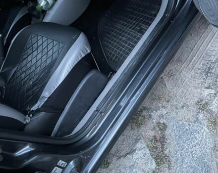 Серый Рено Симбол (Талия), объемом двигателя 1.4 л и пробегом 305 тыс. км за 3800 $, фото 5 на Automoto.ua