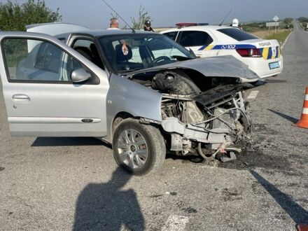 Рено Симбол (Талия) 2007 в Стрые на Automoto.ua Серый Рено Симбол (Талия), объемом двигателя 1.4 л и пробегом 280 тыс. км за 1000 $, фото 1 на Automoto.ua