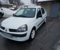 Белый Рено Симбол, объемом двигателя 1.4 л и пробегом 145 тыс. км за 5000 $, фото 1 на Automoto.ua