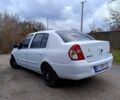 Белый Рено Симбол, объемом двигателя 1.4 л и пробегом 350 тыс. км за 4000 $, фото 2 на Automoto.ua