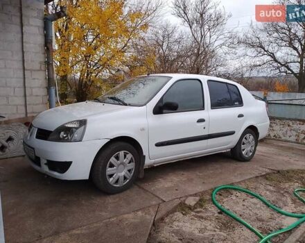 Белый Рено Симбол, объемом двигателя 1.4 л и пробегом 165 тыс. км за 2650 $, фото 2 на Automoto.ua