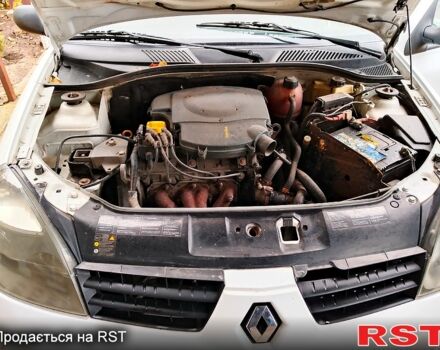 Белый Рено Симбол, объемом двигателя 1.4 л и пробегом 170 тыс. км за 2650 $, фото 2 на Automoto.ua