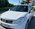 Белый Рено Симбол, объемом двигателя 1.39 л и пробегом 223 тыс. км за 3800 $, фото 1 на Automoto.ua