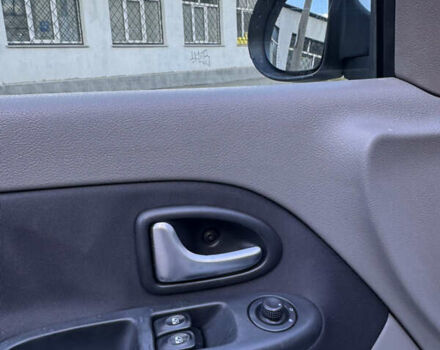 Белый Рено Симбол, объемом двигателя 1.39 л и пробегом 197 тыс. км за 4300 $, фото 16 на Automoto.ua