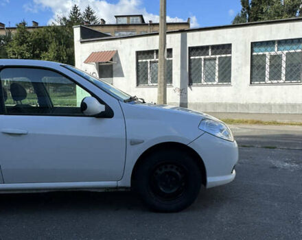 Белый Рено Симбол, объемом двигателя 1.39 л и пробегом 197 тыс. км за 4300 $, фото 9 на Automoto.ua