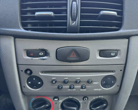 Белый Рено Симбол, объемом двигателя 1.39 л и пробегом 197 тыс. км за 4300 $, фото 25 на Automoto.ua