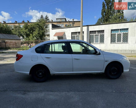 Белый Рено Симбол, объемом двигателя 1.39 л и пробегом 197 тыс. км за 4300 $, фото 8 на Automoto.ua