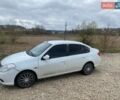 Белый Рено Симбол, объемом двигателя 1.39 л и пробегом 250 тыс. км за 2700 $, фото 3 на Automoto.ua