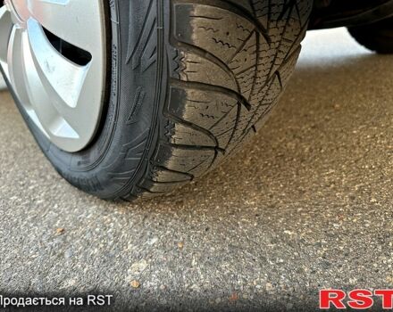 Белый Рено Симбол, объемом двигателя 1.4 л и пробегом 140 тыс. км за 3800 $, фото 13 на Automoto.ua