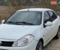 Белый Рено Симбол, объемом двигателя 1.39 л и пробегом 250 тыс. км за 2700 $, фото 2 на Automoto.ua