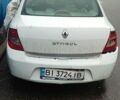 Білий Рено Сімбол, об'ємом двигуна 1.4 л та пробігом 200 тис. км за 1496 $, фото 6 на Automoto.ua