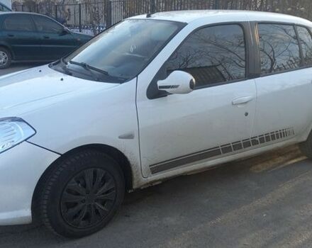 Білий Рено Сімбол, об'ємом двигуна 1.4 л та пробігом 222 тис. км за 3500 $, фото 6 на Automoto.ua