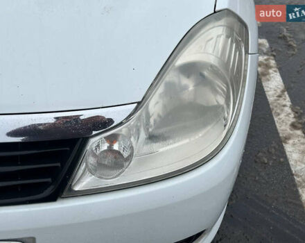 Білий Рено Сімбол, об'ємом двигуна 1.4 л та пробігом 163 тис. км за 4900 $, фото 20 на Automoto.ua