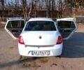 Білий Рено Сімбол, об'ємом двигуна 1.39 л та пробігом 184 тис. км за 5200 $, фото 3 на Automoto.ua