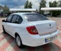 Белый Рено Симбол, объемом двигателя 1.39 л и пробегом 150 тыс. км за 4450 $, фото 5 на Automoto.ua