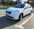 Білий Рено Сімбол, об'ємом двигуна 1.39 л та пробігом 208 тис. км за 4900 $, фото 1 на Automoto.ua