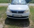 Білий Рено Сімбол, об'ємом двигуна 1.39 л та пробігом 300 тис. км за 3300 $, фото 1 на Automoto.ua