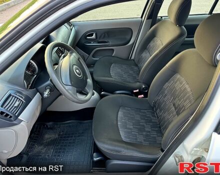 Белый Рено Симбол, объемом двигателя 1.4 л и пробегом 140 тыс. км за 3800 $, фото 5 на Automoto.ua