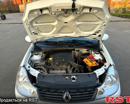 Белый Рено Симбол, объемом двигателя 1.4 л и пробегом 140 тыс. км за 3800 $, фото 12 на Automoto.ua