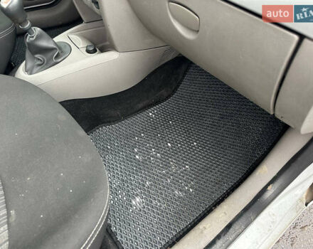 Білий Рено Сімбол, об'ємом двигуна 1.4 л та пробігом 163 тис. км за 4900 $, фото 51 на Automoto.ua