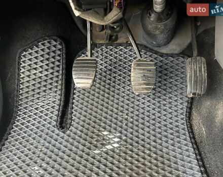 Білий Рено Сімбол, об'ємом двигуна 1.4 л та пробігом 163 тис. км за 4900 $, фото 36 на Automoto.ua