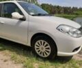 Белый Рено Симбол, объемом двигателя 1.4 л и пробегом 90 тыс. км за 6000 $, фото 3 на Automoto.ua