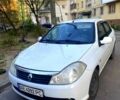 Білий Рено Сімбол, об'ємом двигуна 1.4 л та пробігом 197 тис. км за 3800 $, фото 1 на Automoto.ua