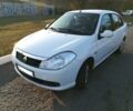 Белый Рено Симбол, объемом двигателя 1.4 л и пробегом 94 тыс. км за 5800 $, фото 2 на Automoto.ua