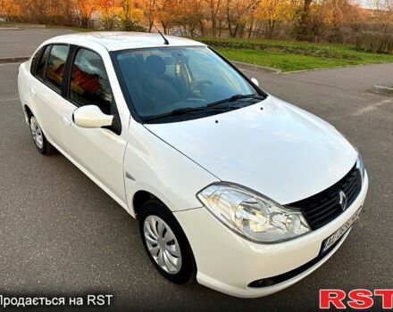 Белый Рено Симбол, объемом двигателя 1.4 л и пробегом 140 тыс. км за 3800 $, фото 3 на Automoto.ua