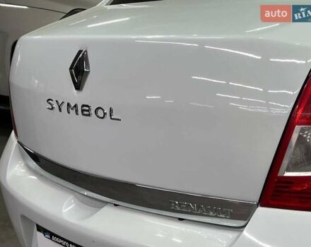 Белый Рено Симбол, объемом двигателя 1.6 л и пробегом 332 тыс. км за 3999 $, фото 7 на Automoto.ua