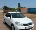 Білий Рено Сімбол, об'ємом двигуна 1.4 л та пробігом 186 тис. км за 3900 $, фото 1 на Automoto.ua