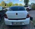 Білий Рено Сімбол, об'ємом двигуна 1.39 л та пробігом 200 тис. км за 3150 $, фото 4 на Automoto.ua