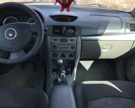 Рено Симбол 2012 в Ивано-Франковске на Automoto.ua Белый Рено Симбол, объемом двигателя 1.39 л и пробегом 162 тыс. км за 5000 $, фото 11 на Automoto.ua