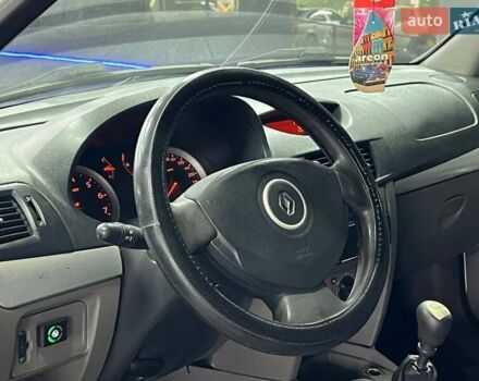 Белый Рено Симбол, объемом двигателя 1.6 л и пробегом 332 тыс. км за 3999 $, фото 10 на Automoto.ua