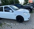 Белый Рено Симбол, объемом двигателя 1.39 л и пробегом 200 тыс. км за 3150 $, фото 1 на Automoto.ua