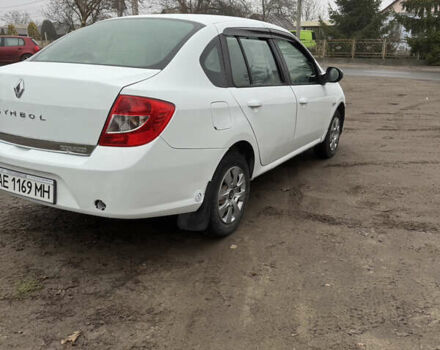 Белый Рено Симбол, объемом двигателя 1.39 л и пробегом 268 тыс. км за 3350 $, фото 5 на Automoto.ua