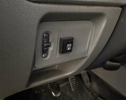 Білий Рено Сімбол, об'ємом двигуна 1.39 л та пробігом 258 тис. км за 2899 $, фото 14 на Automoto.ua