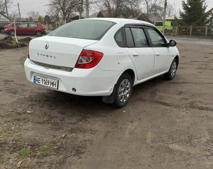 Белый Рено Симбол, объемом двигателя 1.39 л и пробегом 268 тыс. км за 3350 $, фото 4 на Automoto.ua