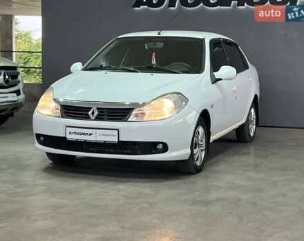 Белый Рено Симбол, объемом двигателя 1.6 л и пробегом 332 тыс. км за 3999 $, фото 2 на Automoto.ua