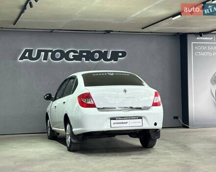 Белый Рено Симбол, объемом двигателя 1.6 л и пробегом 332 тыс. км за 3999 $, фото 3 на Automoto.ua