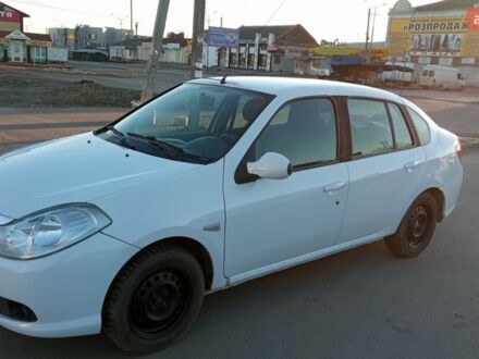 Белый Рено Симбол, объемом двигателя 1.39 л и пробегом 143 тыс. км за 3000 $, фото 1 на Automoto.ua