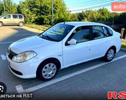 Белый Рено Симбол, объемом двигателя 1.4 л и пробегом 71 тыс. км за 5800 $, фото 1 на Automoto.ua